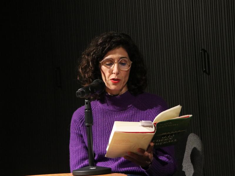 Nava Ebrahimi liest aus ihrem Roman »Und Federn überall«