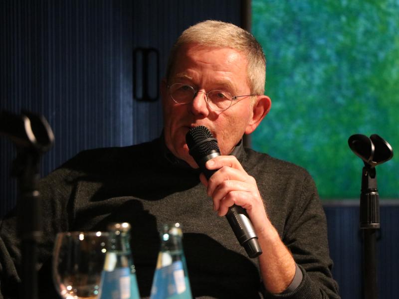 Moderator Ulrich Sonnenberg